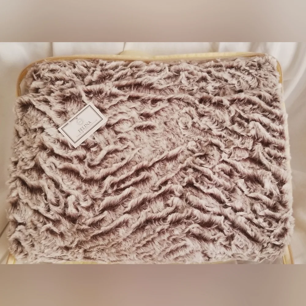 ANIMAL PRINT FELINA FAUX FUR LUXURY THROW - 50" X 70" - BRAND NEW!! - Picture 4 of 6